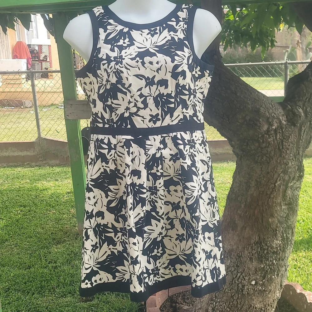 AMERICAN LIVING DRESS sz 12 black white floral print cotton sheath dress pleats